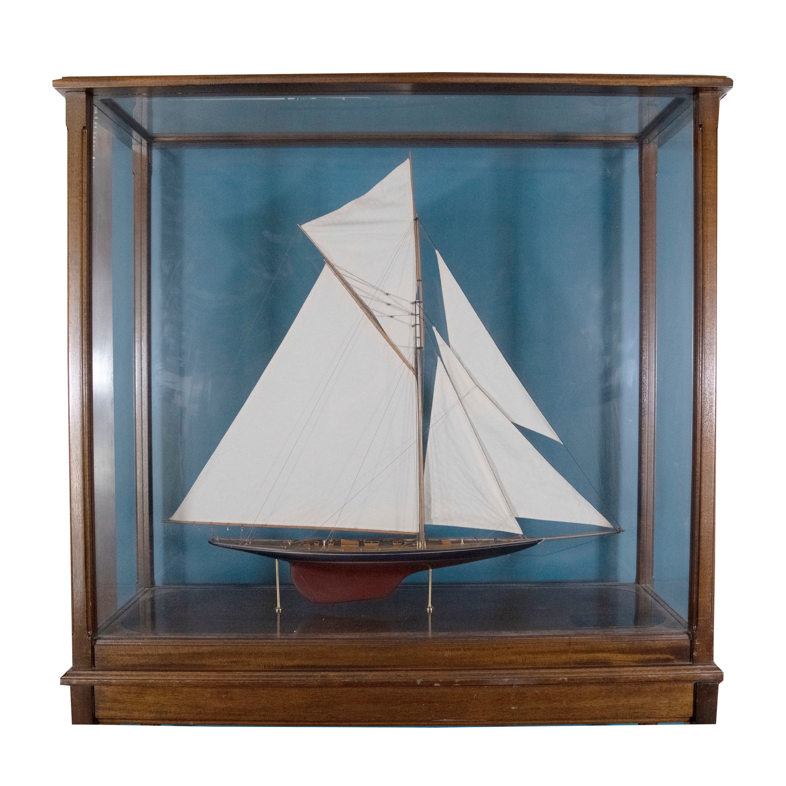 1895 Americas Cup Challenger Valkyrie III Ship Model and Display Case